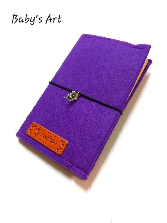 Taccuino di feltro viola