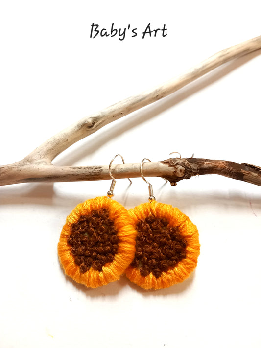 Orecchini ricamati girasole