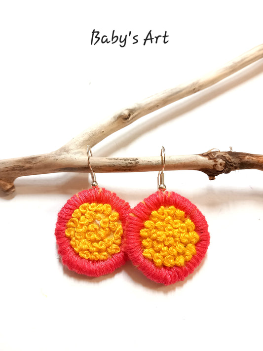 Orecchini ricamati fiore rosso