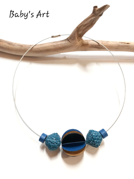 Collana perle origami blu