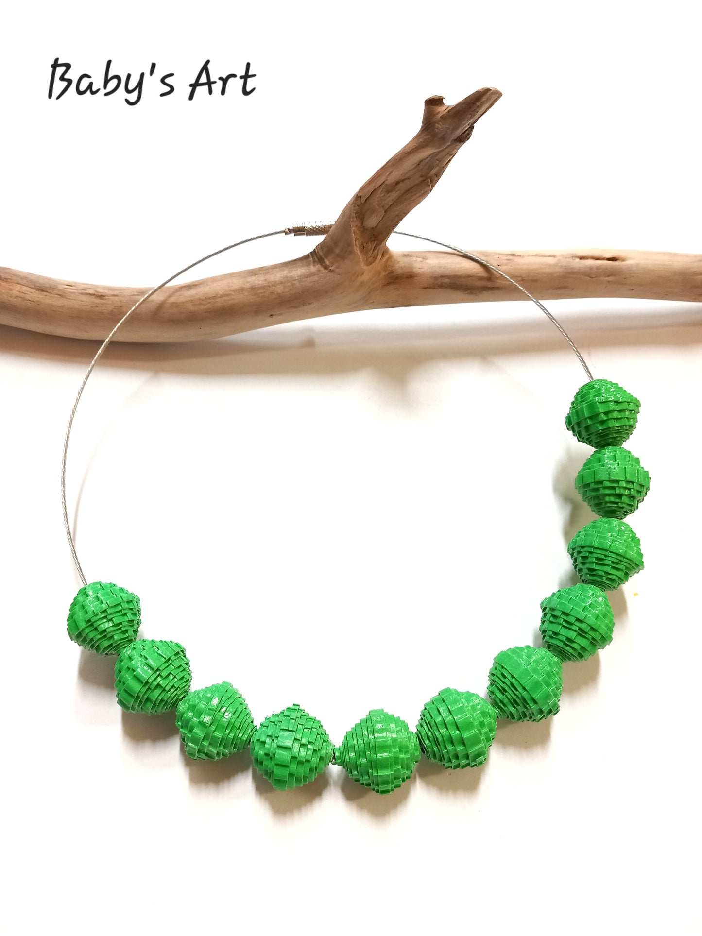 Collana perle ondulate verde