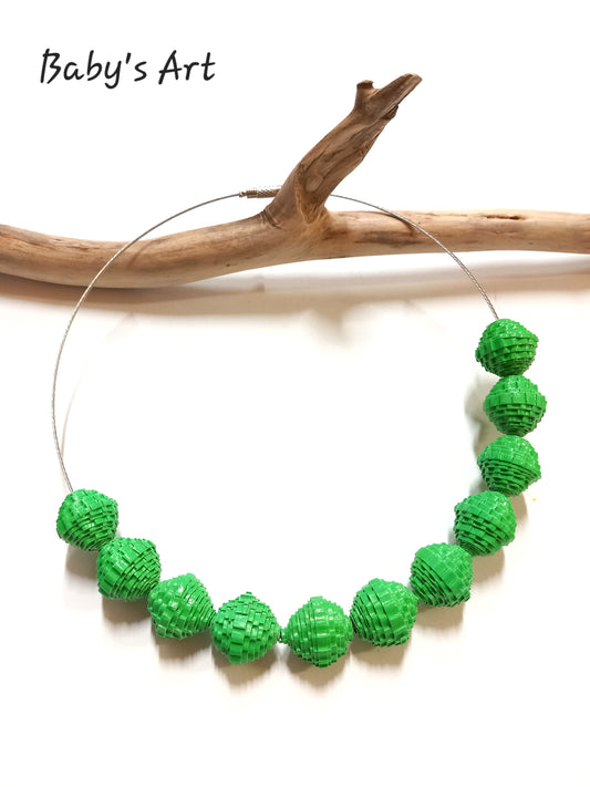 Collana perle ondulate verde