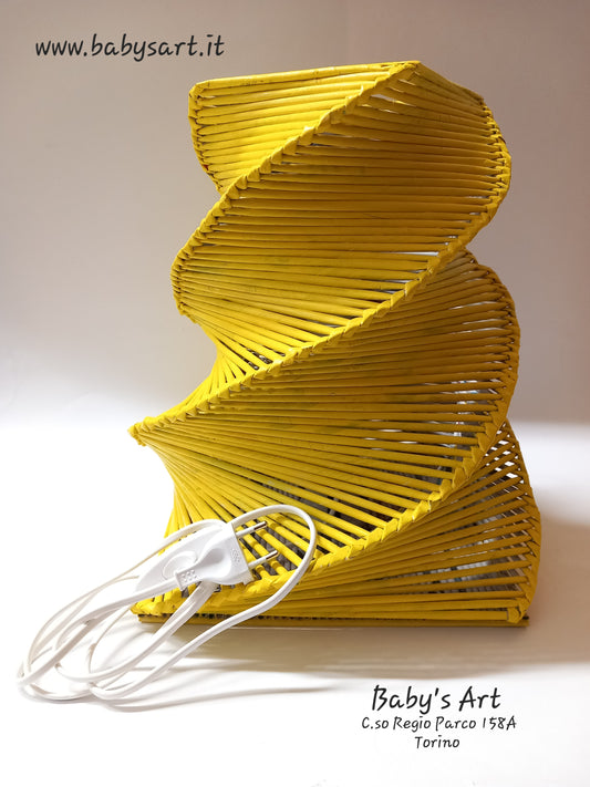 Lampada spirale gialla