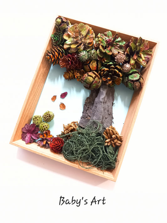 Cornice albero di pigne