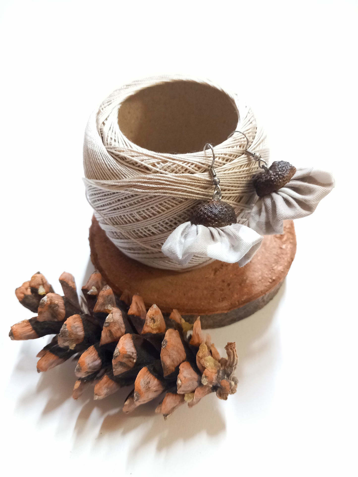 Orecchini Ghianda Fiorita beige