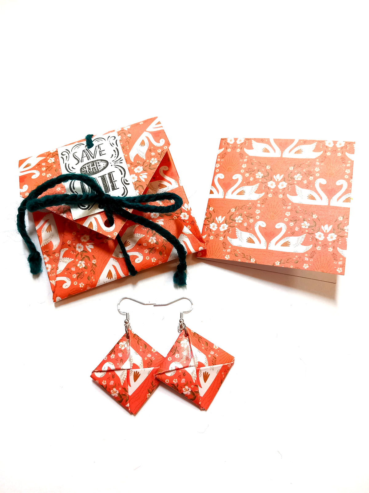 Set orecchini + confezione + biglietto "Cigni"